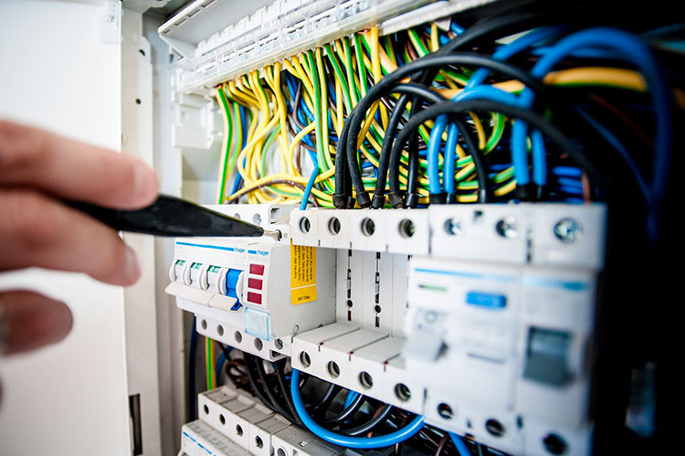 les electriciens de choisy le roi